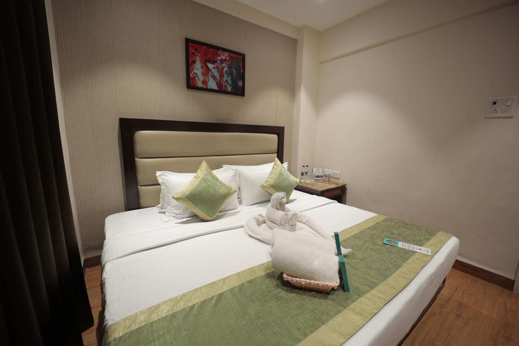 The Byke Studio Pure Veg Apartment, 탄 외부 사진