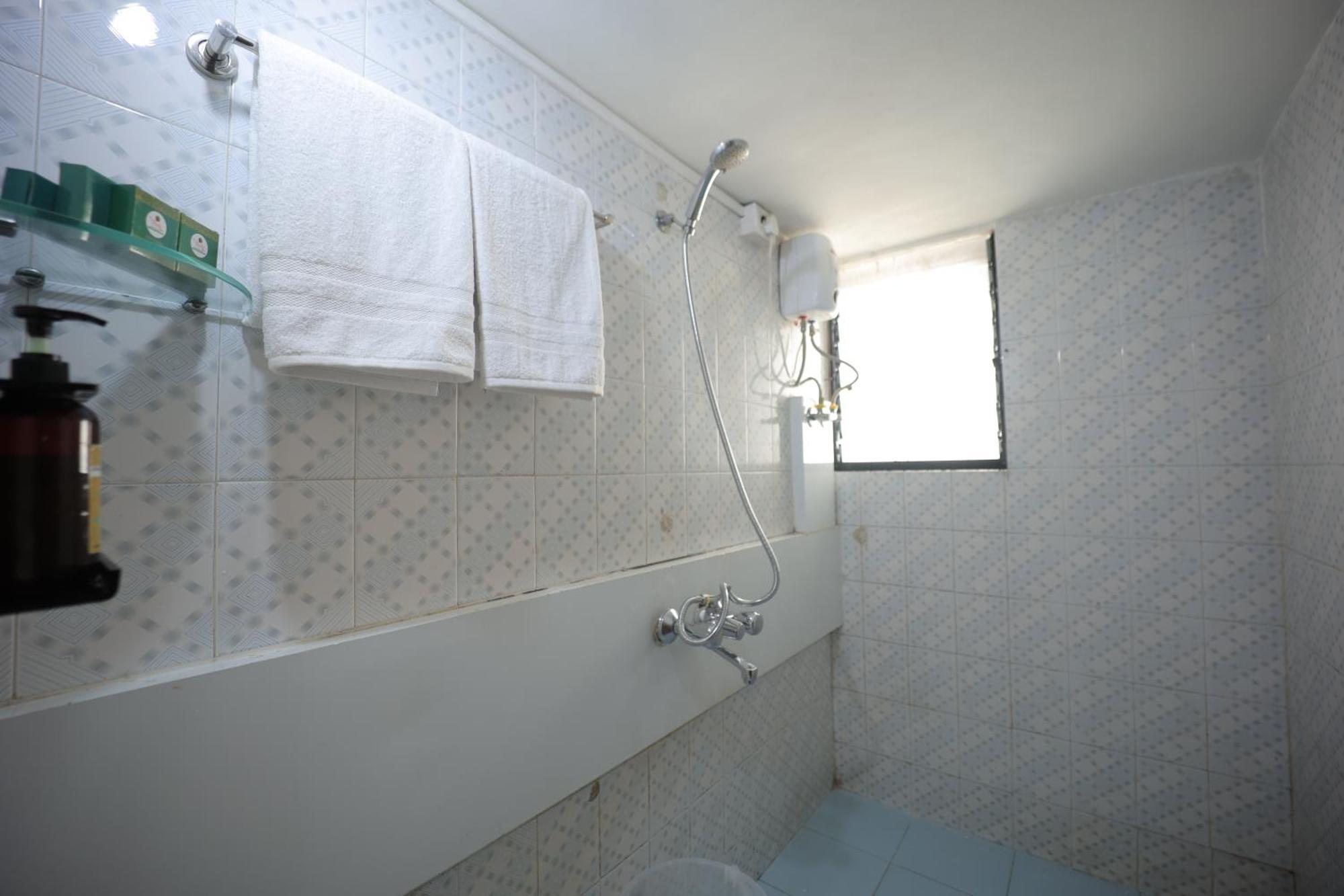 The Byke Studio Pure Veg Apartment, 탄 외부 사진